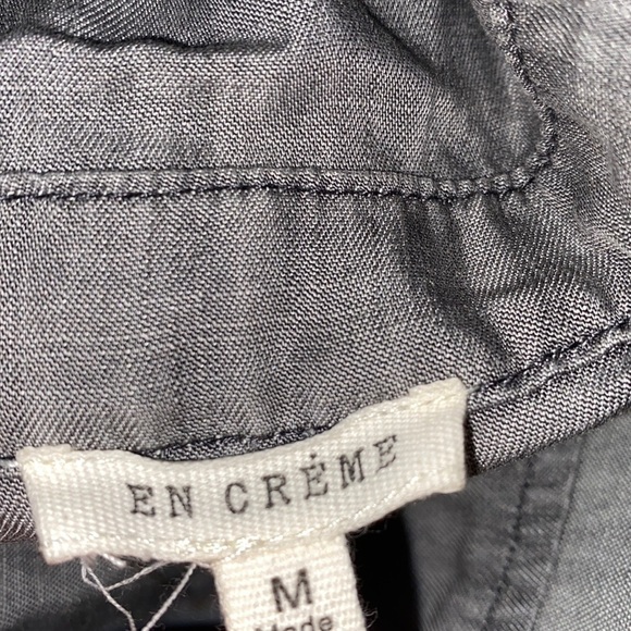 En Creme grey button down tunic size medium - Picture 3 of 4